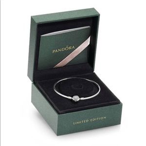 Pandora Jewelry - Limited Edition: Pandora Bracelet Pandora Jewelry - Limited Edition: Pandora Bracelet